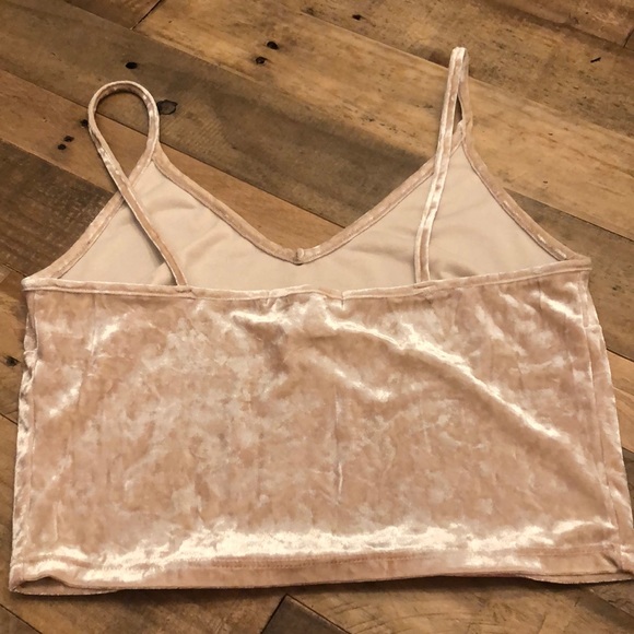free with purchase🌴velvet top crop top - Picture 2 of 5